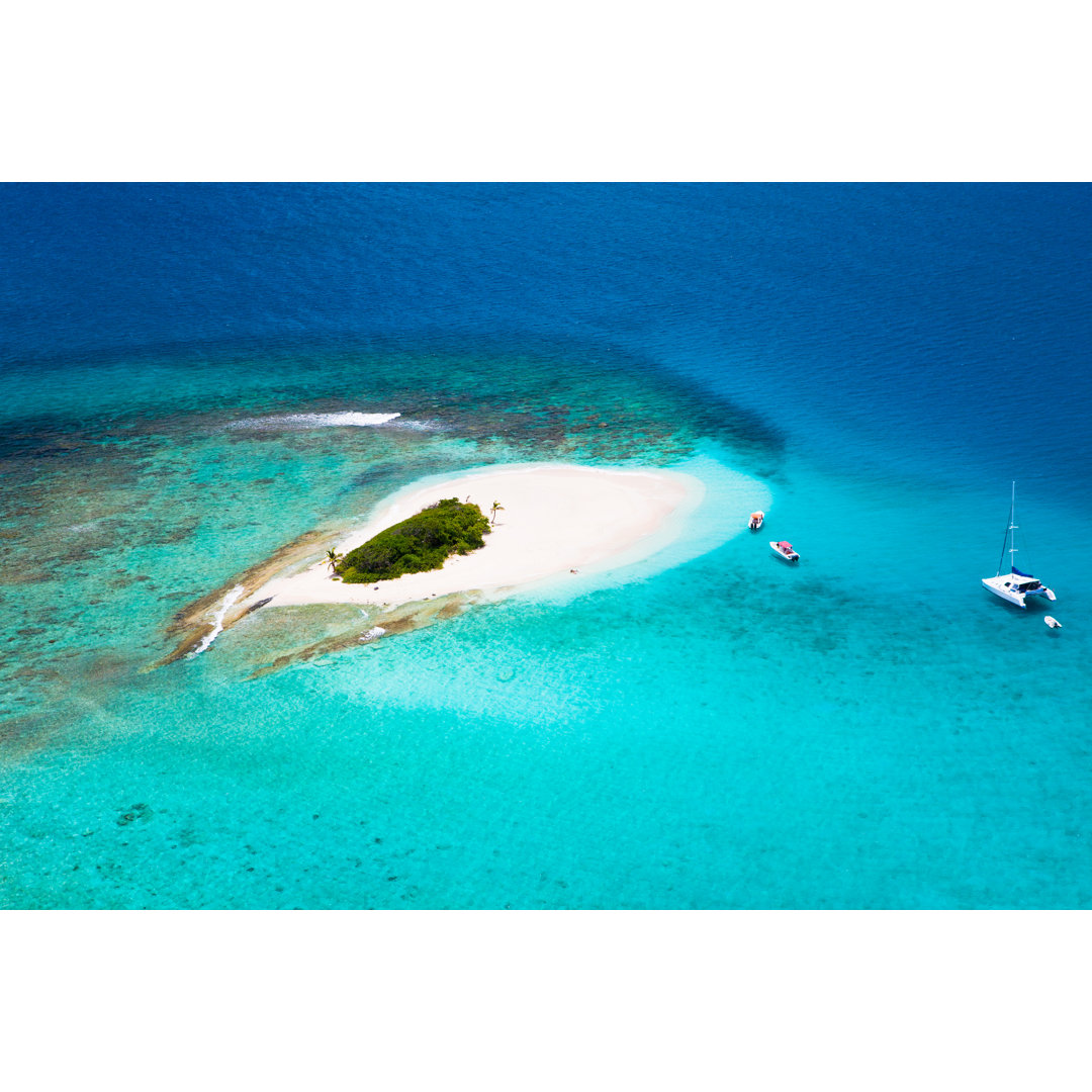 Aerial Shot Of Sandy Spit von Cdwheatley - Kunstdrucke