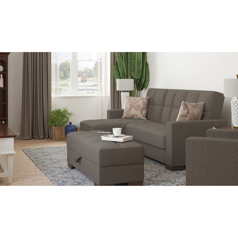 Chenille brune avec rangement pour un espace propre et organisé