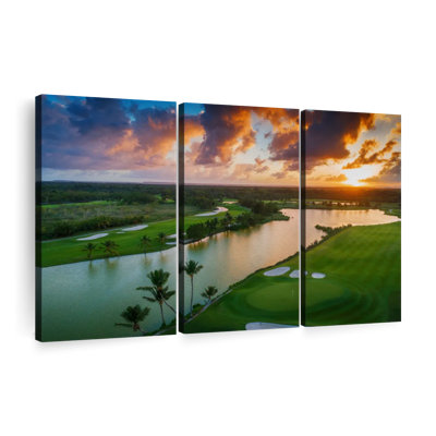 «Golf Course Sunset» sur toile