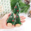 12 pièces mini arbres de Noël petits arbres en sisal mini arbres de pin avec base en bois mini-arbres de brosse artificiels mini arbres de Noël artificiels couleur assortie pour la décoration de Noël -114853140
