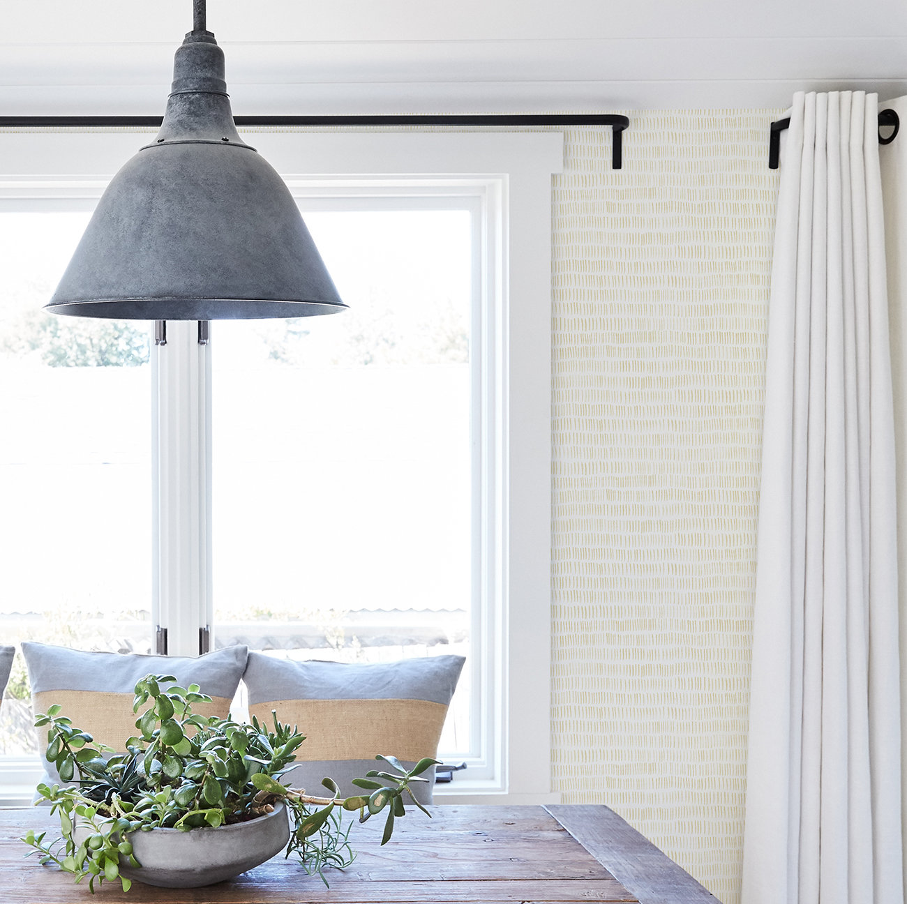Baylor Modern Striped Wallpaper, Yellow