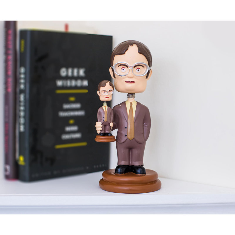 Eskarne Entertainment Figurines & Sculptures