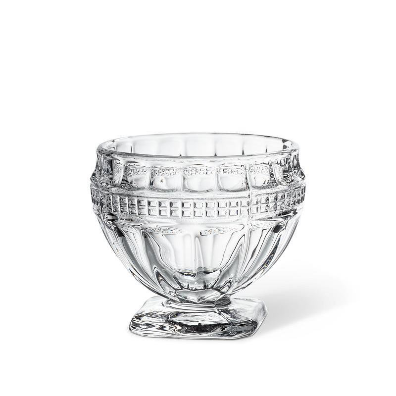 Petite salière à piédestal