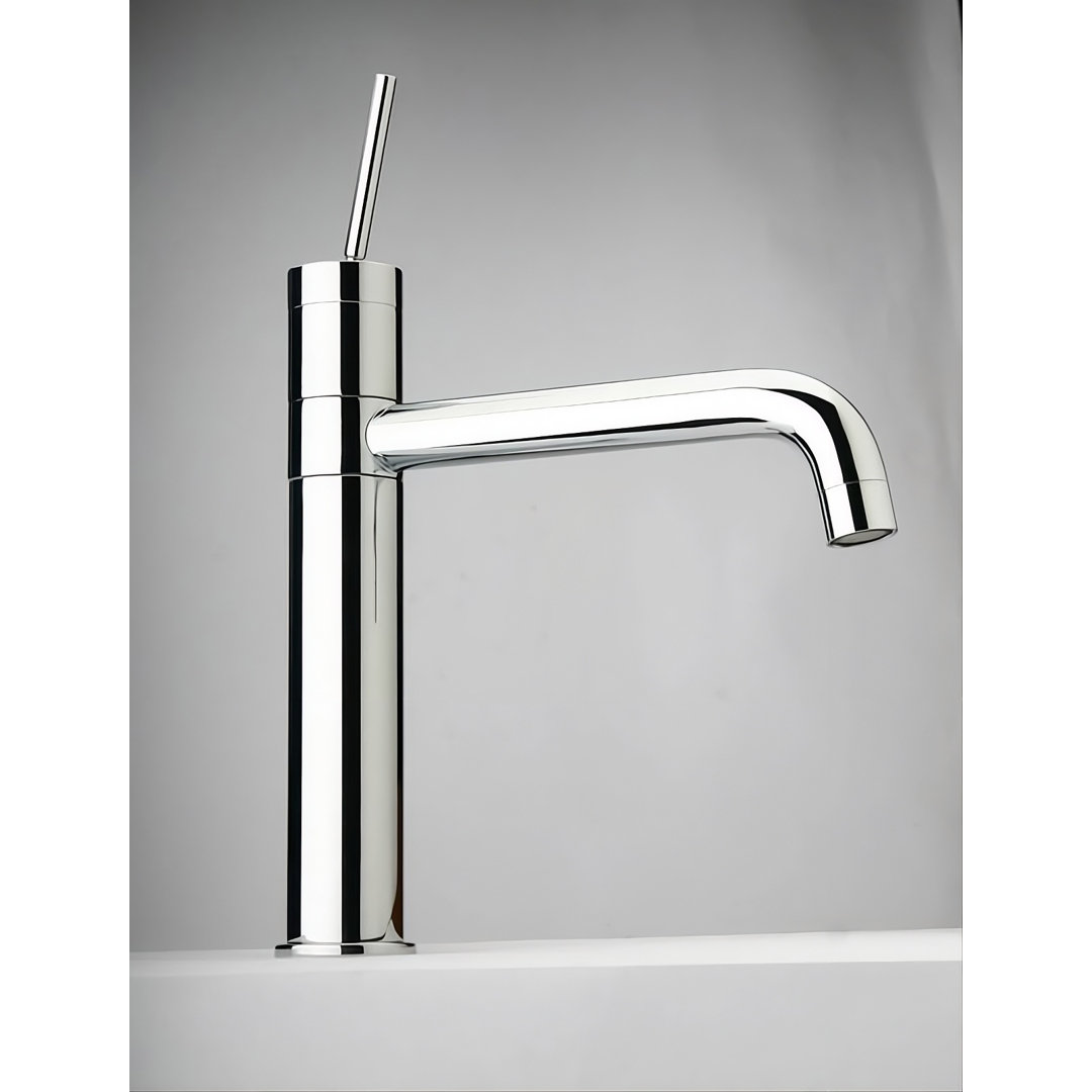 Piralla Cox Kitchen Faucet