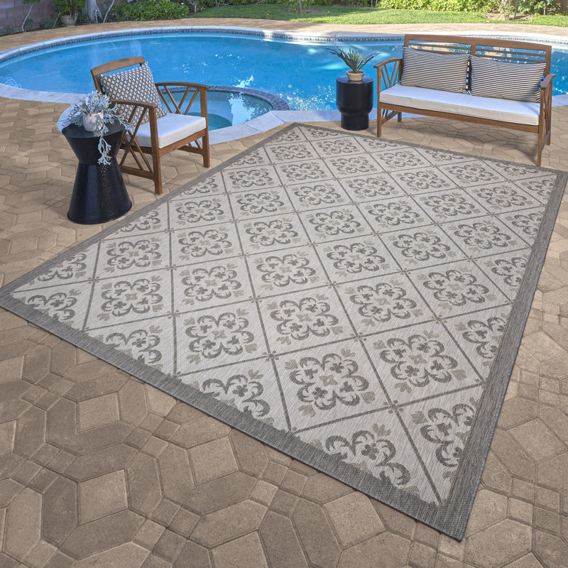 Paseo Gleneva Floral Checker Gray Ash Steel Polypropylene Flatweave Indoor/ Outdoor Area Rug, Rectangle 6'6" x 9'6"