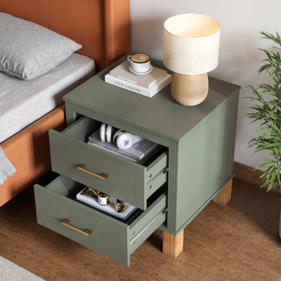 Table de chevet 20,5 po avec design cannelé et 2 tiroirs - Table de chevet en bois avec pieds en bois massif et poignées en métal - Table de bout haute pour chambre à coucher, salon, vestibule - Armoire de rangement compacte