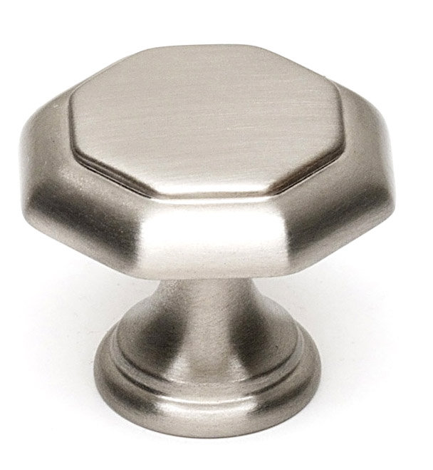 Bouton géométrique, Nickel satiné, H 1 po x l 1,125 po x P 0,6875 po