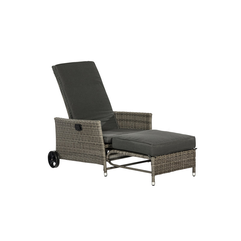 Gracie-May Wicker Outdoor Lounge Chair