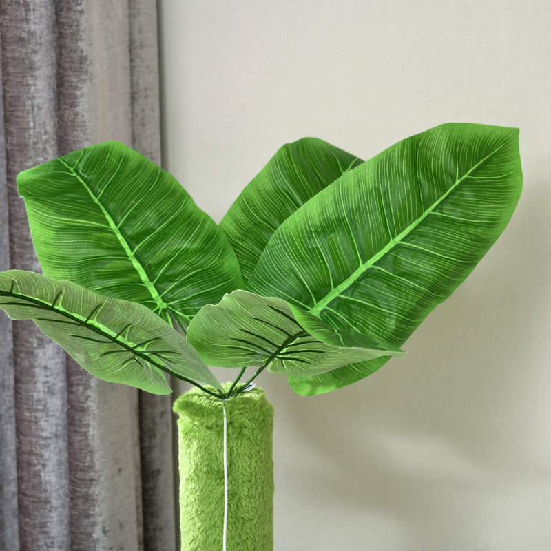 Arbre à chat d'intérieur polyvalent avec hamac, grattoir et plateformes pour un plaisir félin sans fin.