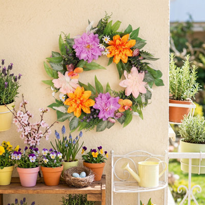 Couronne de dahlia multicolore 21,7 po avec fleurs mauves, oranges et roses - décoration florale printemps été