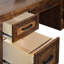 Table Whiskey 71 pouces - sans assemblage, bois d'aulne noueux, tiroirs et plateau à clavier pour bureau 71 "avec placages de couleur whisky et meubles