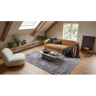 Tapis gris clair à poils longs Avantika