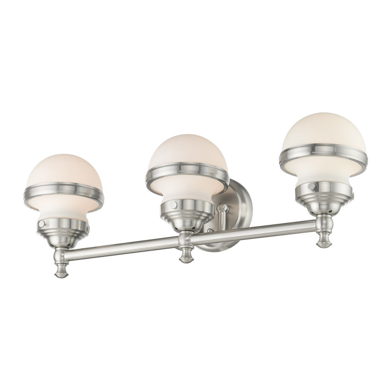 Éclairage pour meuble-lavabo à intensité variable Aseret, Nickel brossé, H 8,25 po x l 24 po x P 7,25 po, 3 Lights