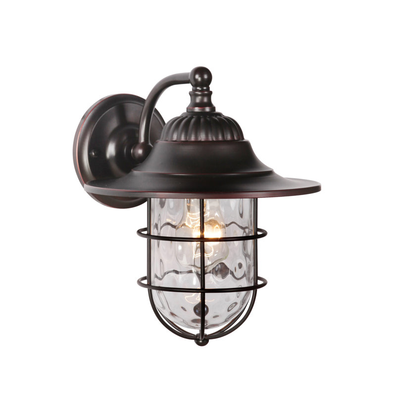 Luminaire de grange d'extérieur Fairmont, 10.63" H x 8" lx 8.8" D