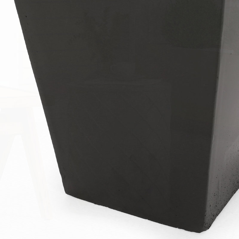 Outdoor Modern Planter, Black