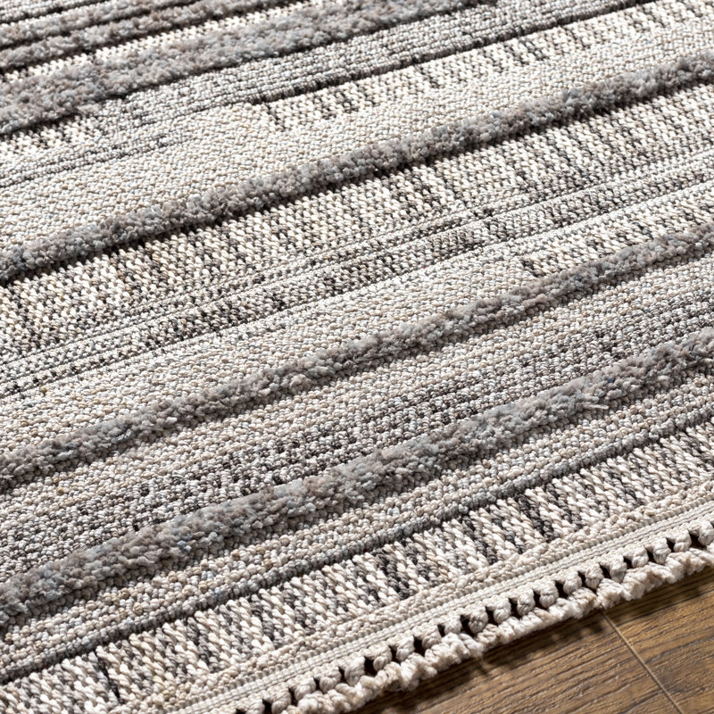 Tapis Issaiah, Rectangle 7 pi 10 po x 10 pi