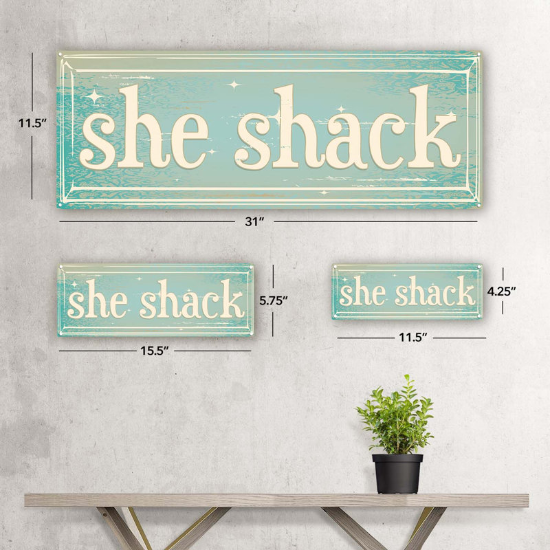 «She Shack Metal Sign» sur métal, H 5,75 po x l 15,5 po