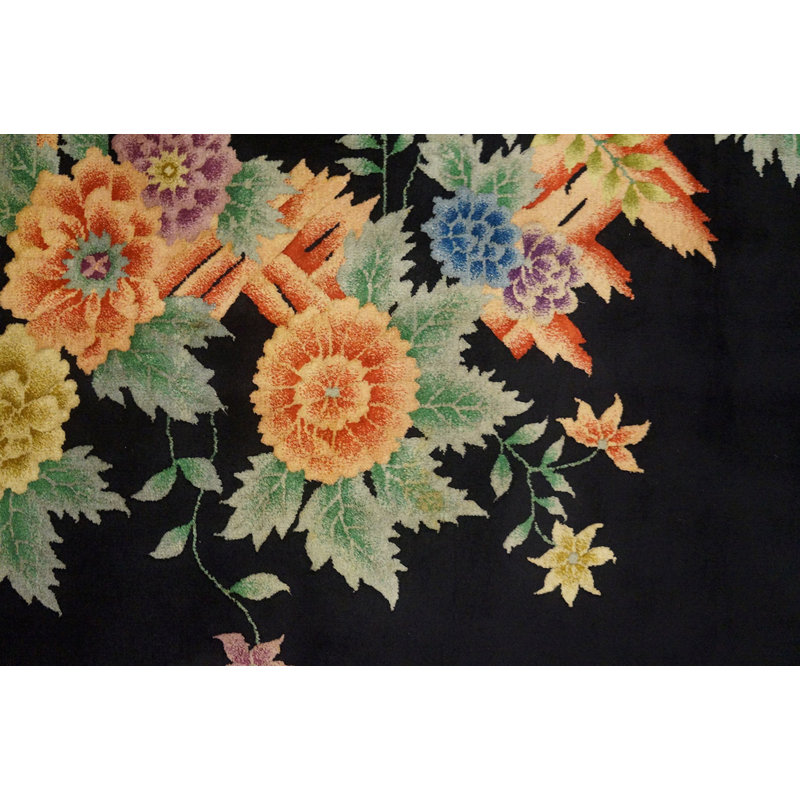 Tapis art déco antique chinois à motif floral coloré excitant