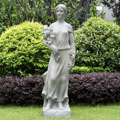 Statue 78,74 po H Maiden