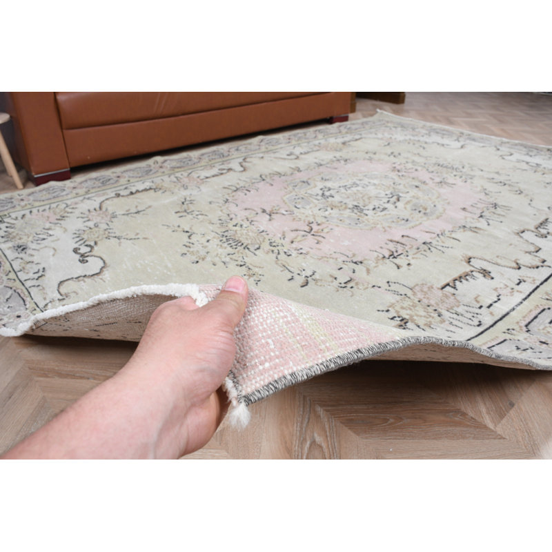 Grand grand tapis turc vert en laine Anatolian rétro idéal pour les espaces de salon avec un motif Oushak délavé et des motifs colorés