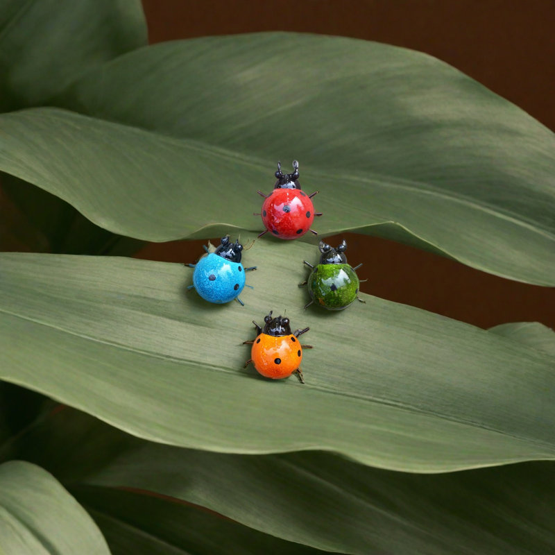 Ensemble d'extérieur de jardin mural en métal pour 4 coccinelles