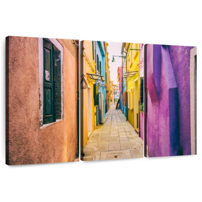 Rorry Burano Alley