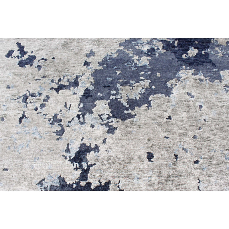 Area Rug in Silver/Blue, Rectangle 10' x 14'