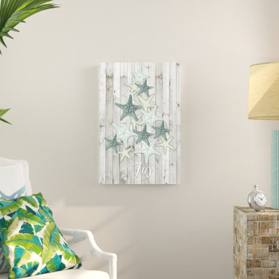 «Coastal Christmas III» par Vision Studio - impression sur toile tendue