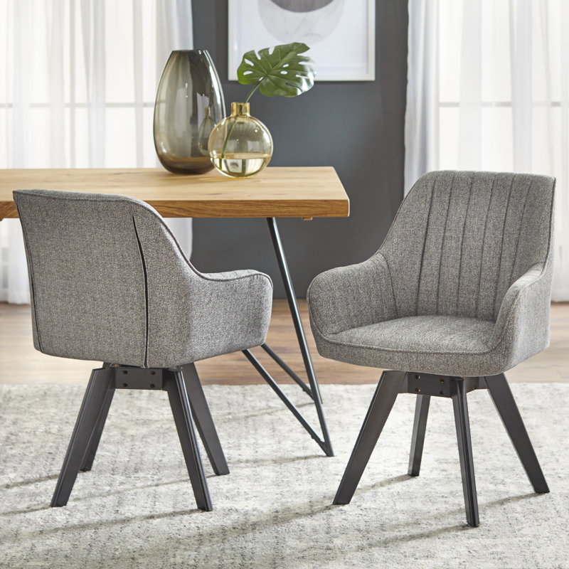 Chaise avec accoudoirs rembourrée en polyester Scuderi