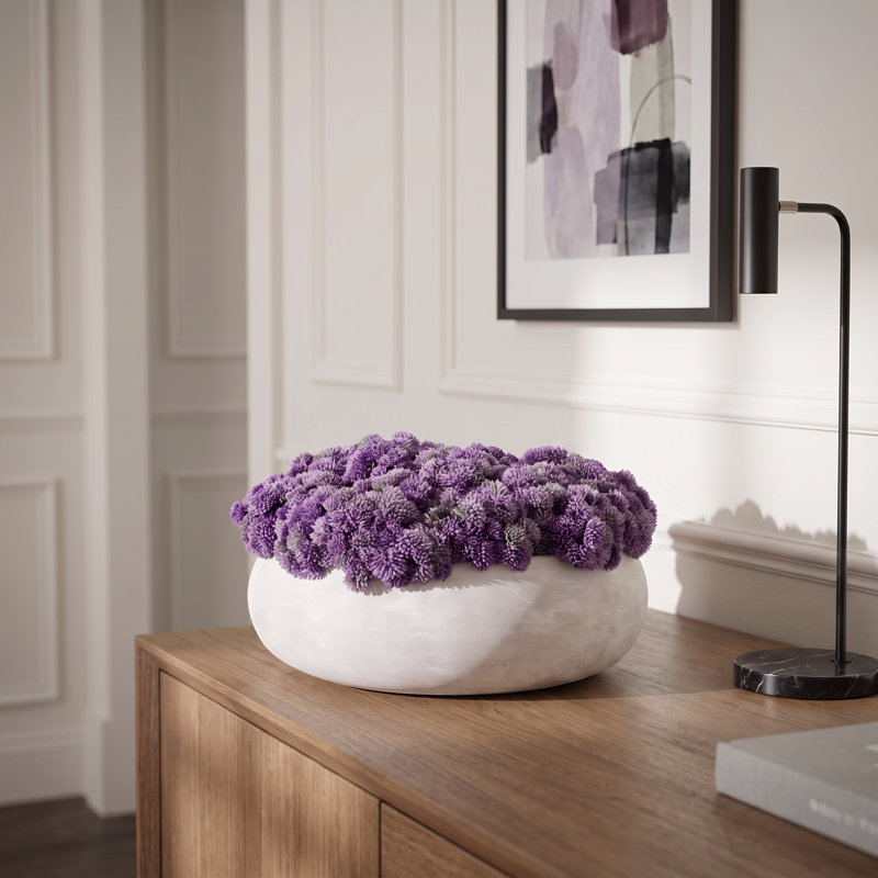 Sedum disposé dans un pot en pierre, H 7 po x l 11 po x P 11 po, Mauve