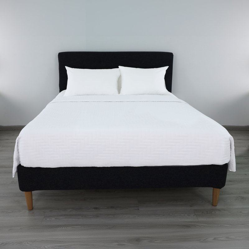 Martex Ultra Touch Suites White Coverlet, Queen (92x96)