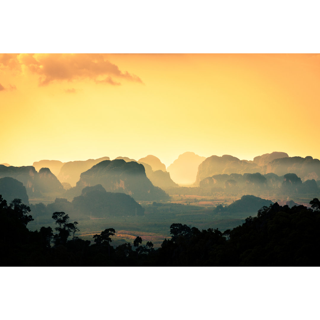 Tropische Waldlandschaft von Lightkey - Leinwandbild