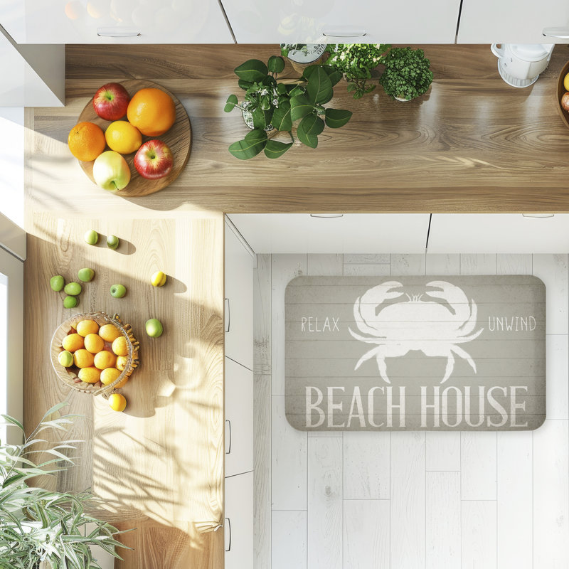 Tapis de sol anti-fatigue à motif de crabe Relax Unwind Beach House, design par Kim Allen, 30 po x 18 po