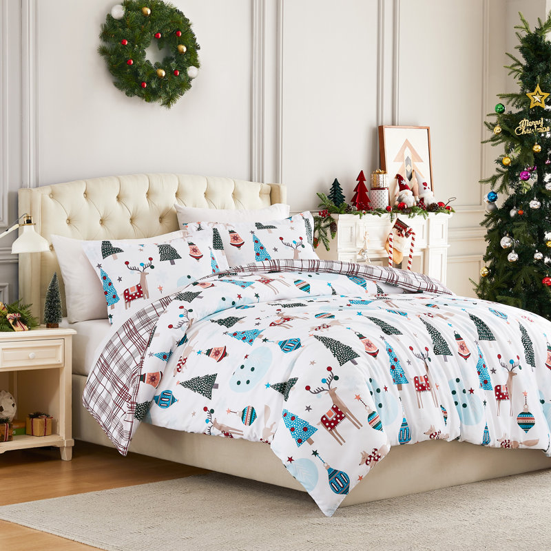 Winter Wonderland Oversized Reversible Holiday Bedding Down Alternative Comforter Set with shams