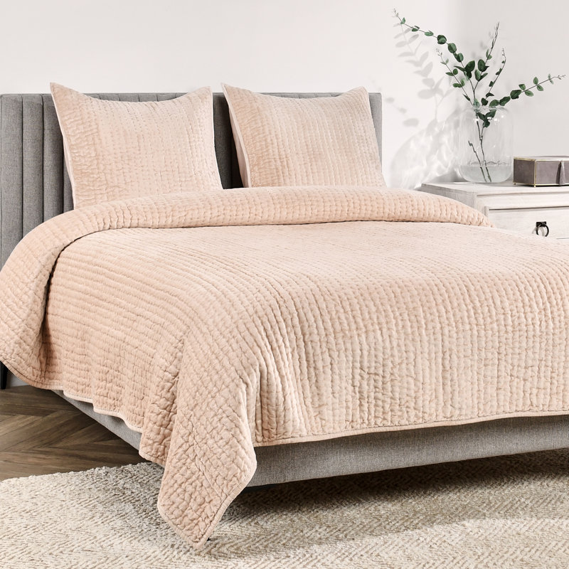 Bari Velvet 3-Piece Quilt Set, Nude