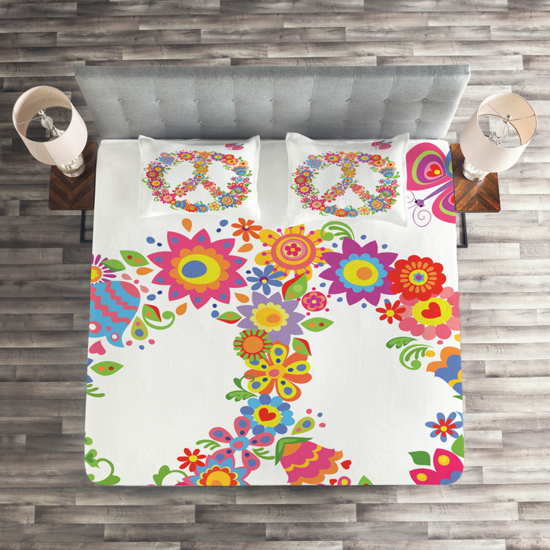 Groovy Floral Coverlet, King Bedspread + 2 Shams