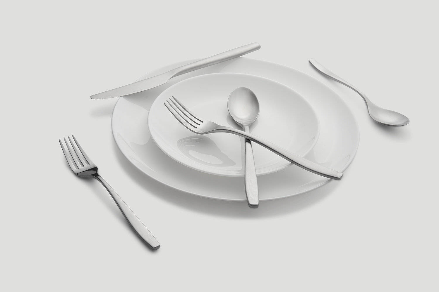 Averie 20 Piece Flatware Set, Service for 4, Silver Satin
