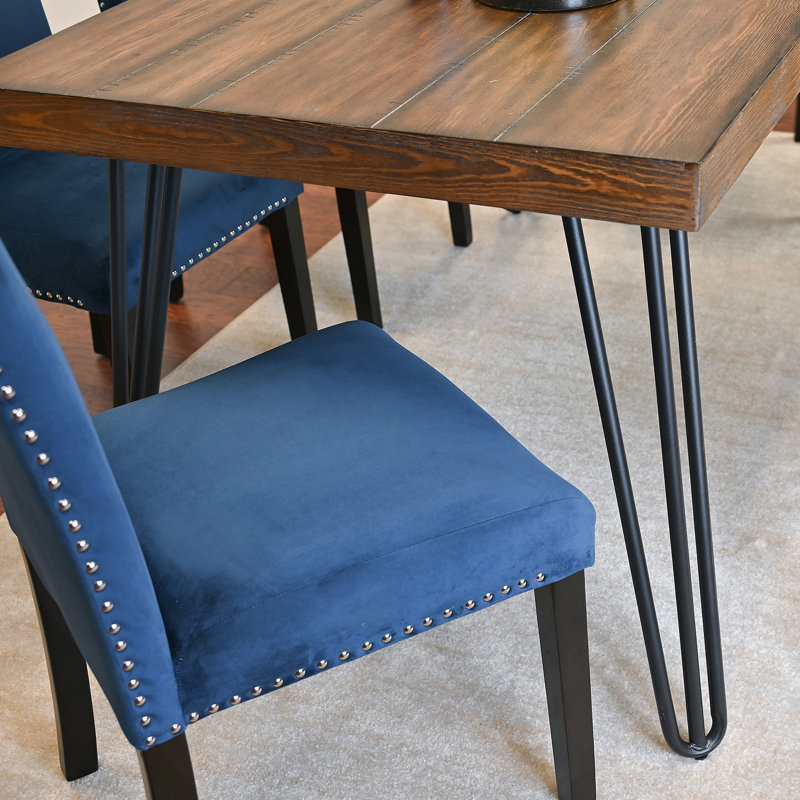 Ensemble de salle à manger complet avec table en épingle à cheveux et six chaises, parfait pour les réunions de famille et pour améliorer l'ambiance de la salle à manger