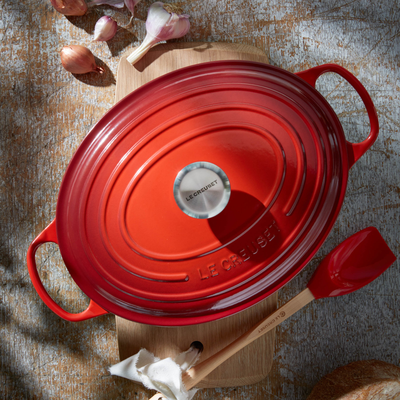 Enameled Cast Iron Oval Dutch Oven, 2.75 quarts, Cerise