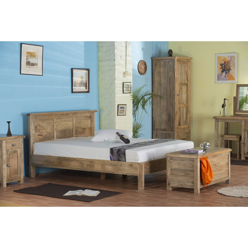 Antero Blanket Chest