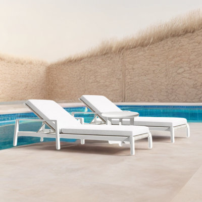 Outdoor Rattan Patio Pool Beach Loungers Open Air Outdoor Chaise Lounge Set with Table , Cushion Included