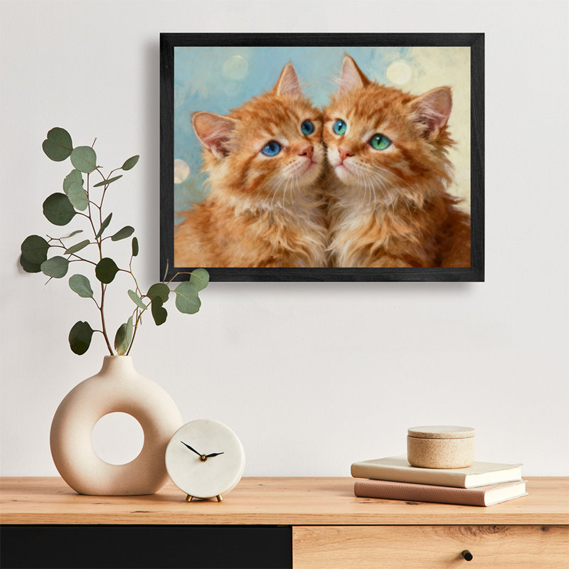 Reproduction d'art encadrée noire avec deux chats bleus aux yeux bleus, H 25 po x l 37 po
