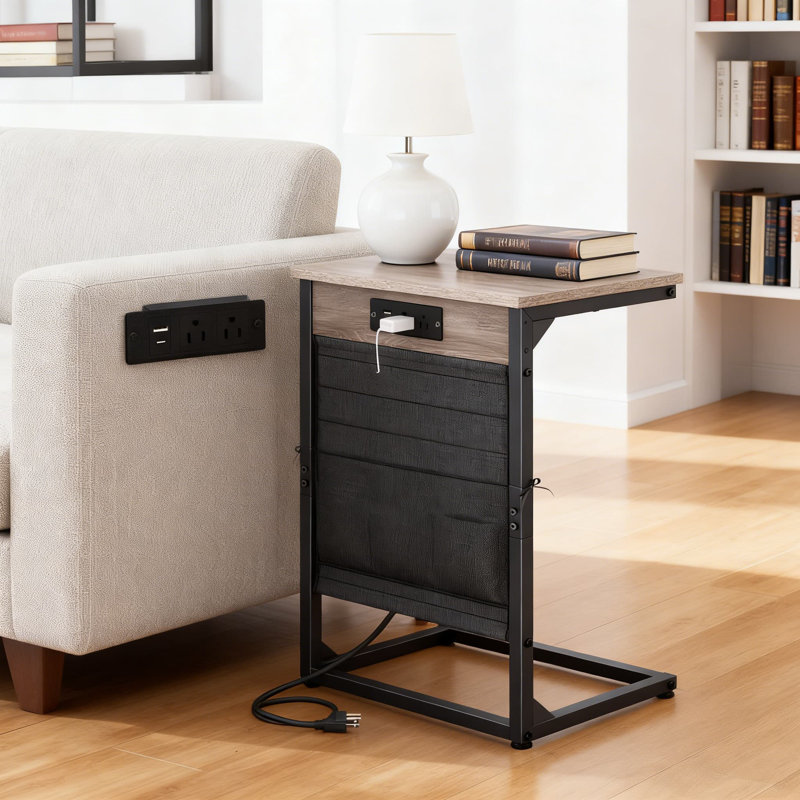 Table de bout en forme de C avec station de charge rapide, sac de rangement multi-couches, table d'appoint robuste pour le salon et la chambre à coucher