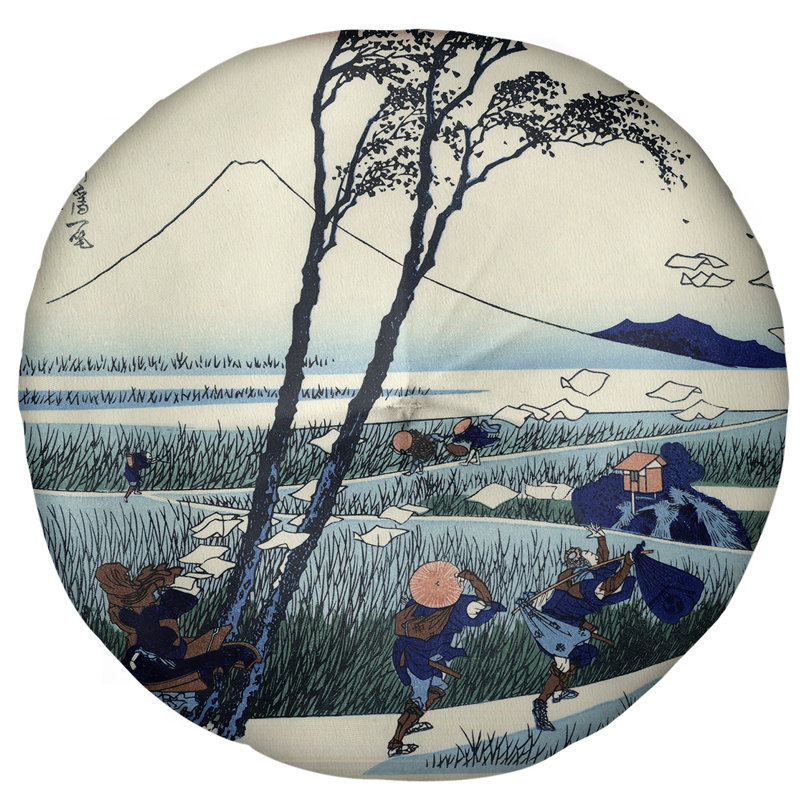 Coussin Katsushika Hokusai Ejiri dans la province de Suruga, 27,5 po x 55,5 po, Blanc / bleu