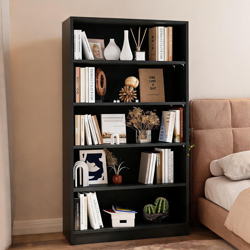 Bibliothèque de rangement moderne à 5 niveaux en MDF noir mat de 60 po de hauteur réglable pour la chambre à coucher et le salon