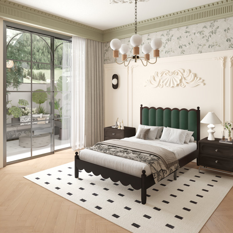 Base de lit plateforme en bois massif de style rétro Ines avec tête de lit tapissier en velours, Double, Vert