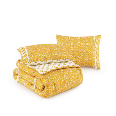 DESIGN STUDIO Pasadena Medallion Yellow Microfiber Comforter with Tassels