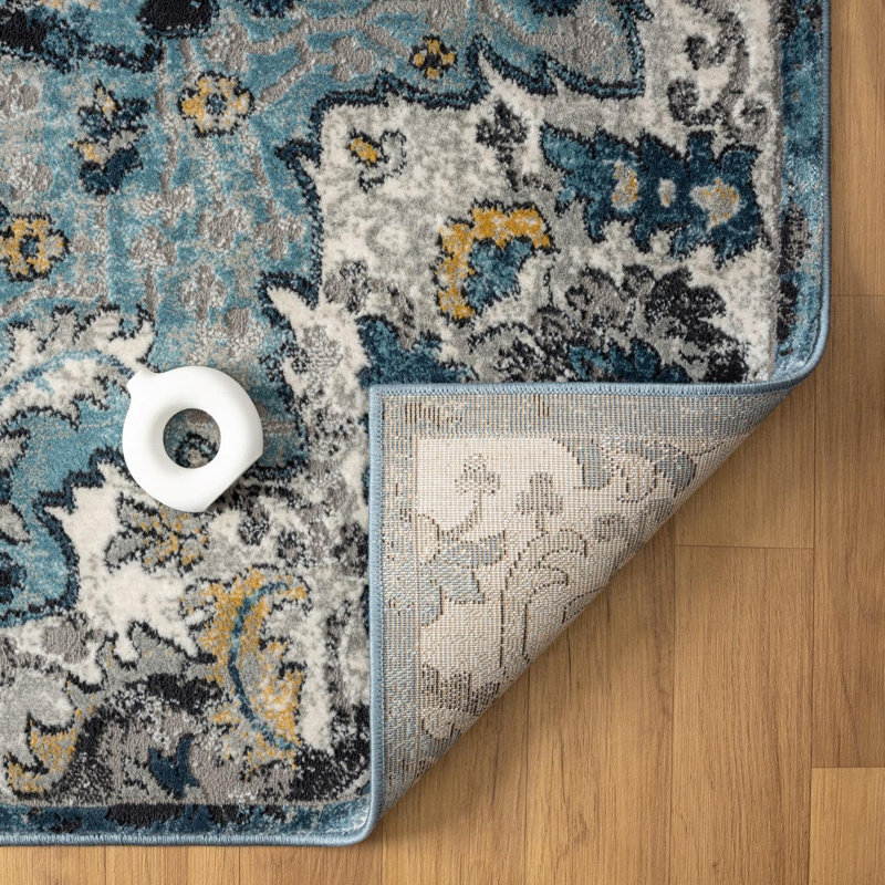 Rany Oriental Indoor Rug, Rectangle 4' x 5'