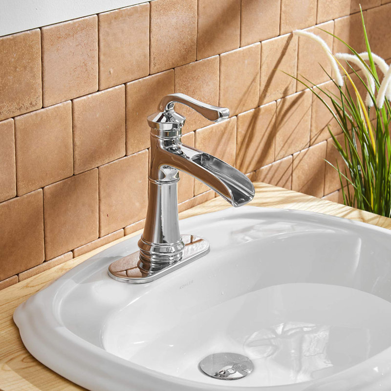 Single-Hole Bathroom Faucet with Drain Assembly, Chrome