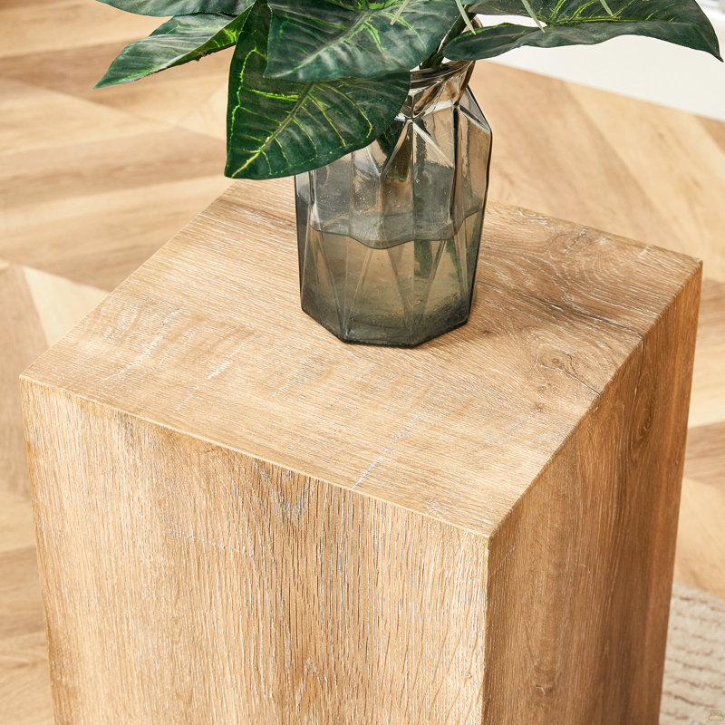 Rehaussez votre espace de vie avec cette table basse en MDF moderne qui met en valeur